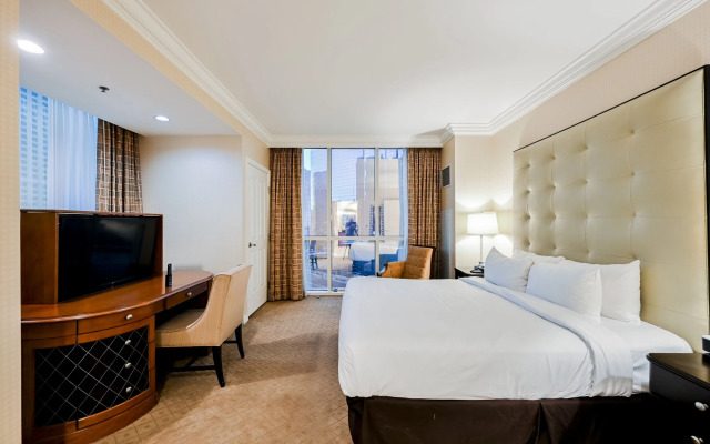 StripViewSuites at Signature