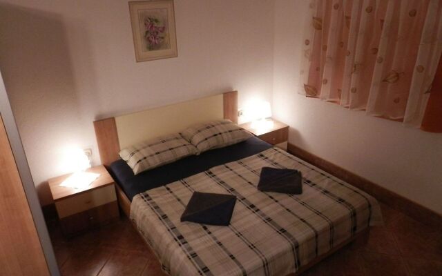 Guest House Tiho