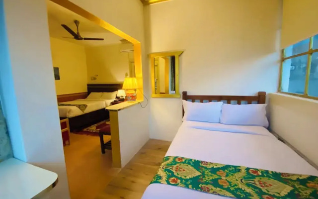 Three Jewels Boutique Hotel