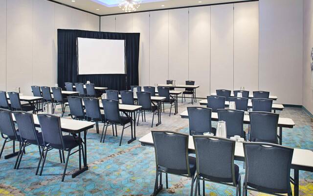 Courtyard by Marriott Dallas Carrollton