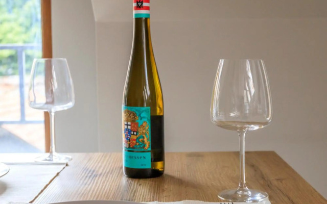 Park Loft next to Eagle's Bridge