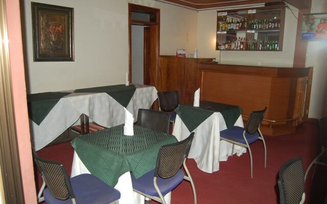 GoExpat Safaris