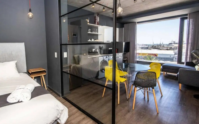 504 Wex1 Hip and Happening Studio