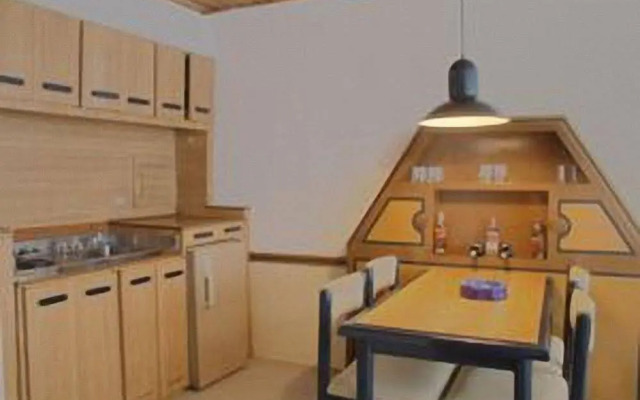 Suites Real 85