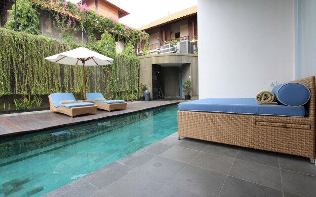 Ossotel Legian Bali