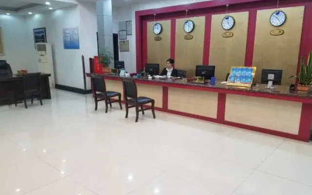 Bayi Baoyuan Hotel (Zhongshan Road No.1 Hospital)
