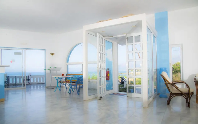 Arlen Beach Hotel
