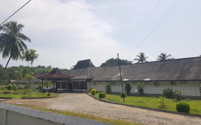 Shakti Beach Hotel & Resort