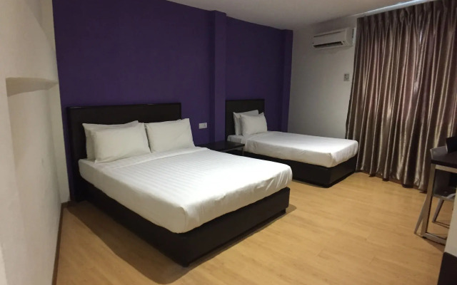 Padungan Hotel