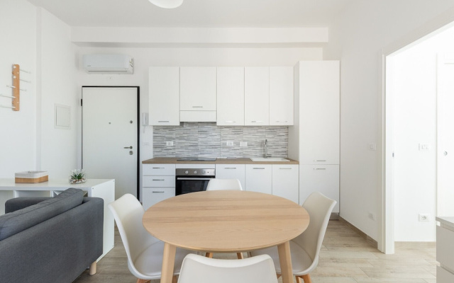 Menganti White Apartment by Wonderful Italy