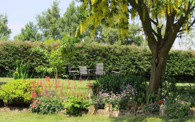 Bridleways Guest House & Holiday Homes