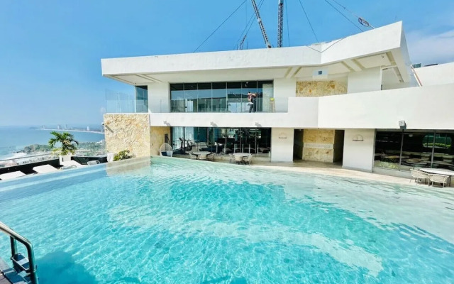 Torre Eleve Apartments