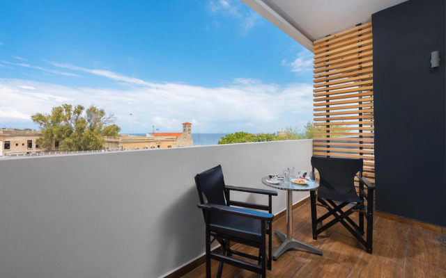 GQ Hotel & Club - Adults Only