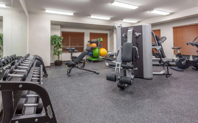 Microtel Inn & Suites by Wyndham Oyster Bay
