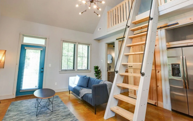 5 Bedroom, East 18th Street