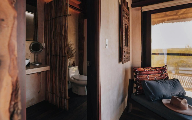 Radhoo Tulum
