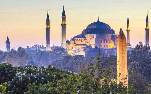 Artefes Hotel Old City