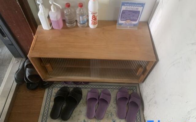 Xuzhou Woju Youth Hostel (Suning Plaza)