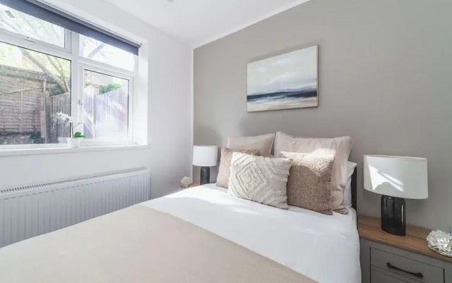 The Cricklewood Apartment