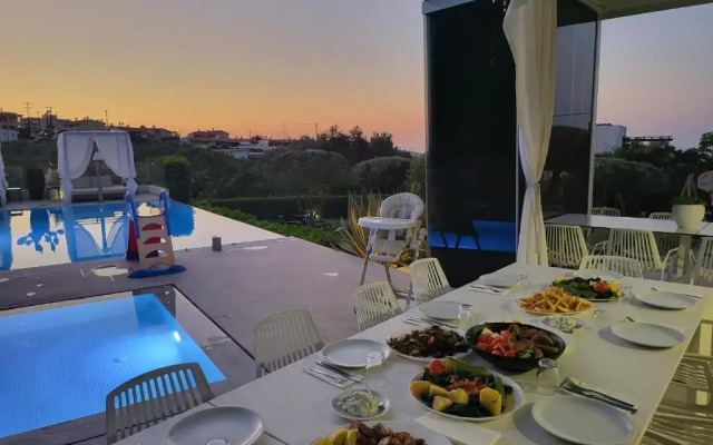 Made of Blue Luxury Suites Collection