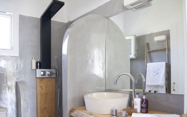 OW Andros - Luxury Suites