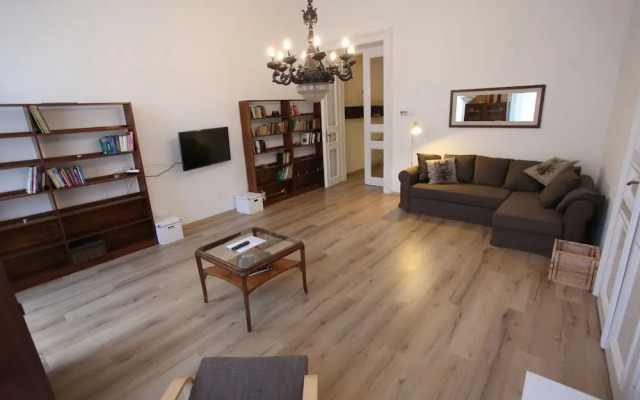 Dfive Apartments - Sissy