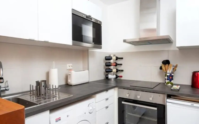 Apartment - 2 Bedrooms with Pool and WiFi - 107868