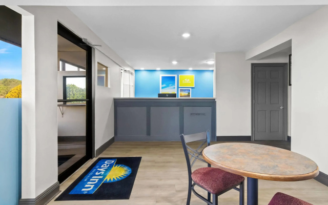 Days Inn by Wyndham Ocean Springs