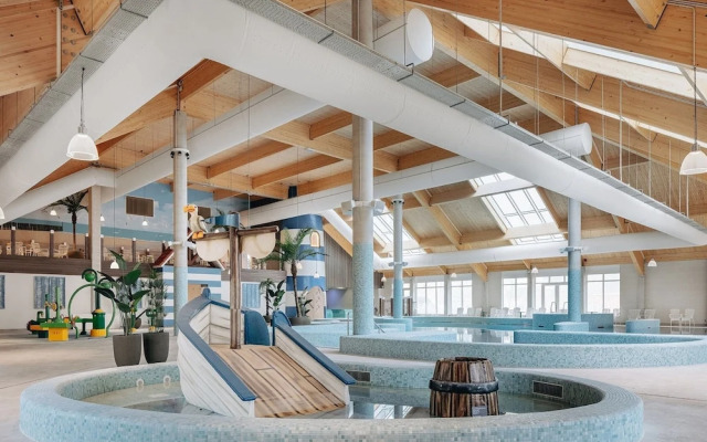 Modern Lodge Near the Beach