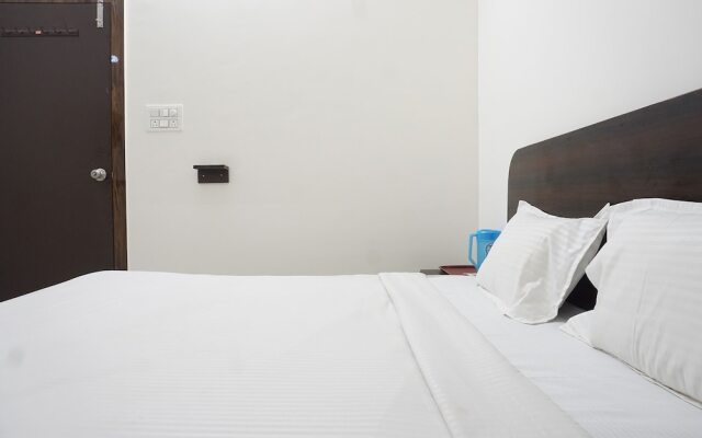 Fabhotel Gargi Galuxe