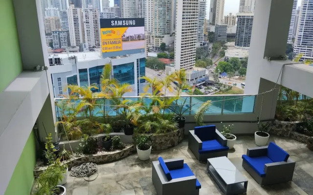Yc 3602 l Apartamento 2BR en av Balboa