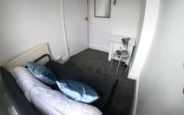 Blackpool Abode - Tower View