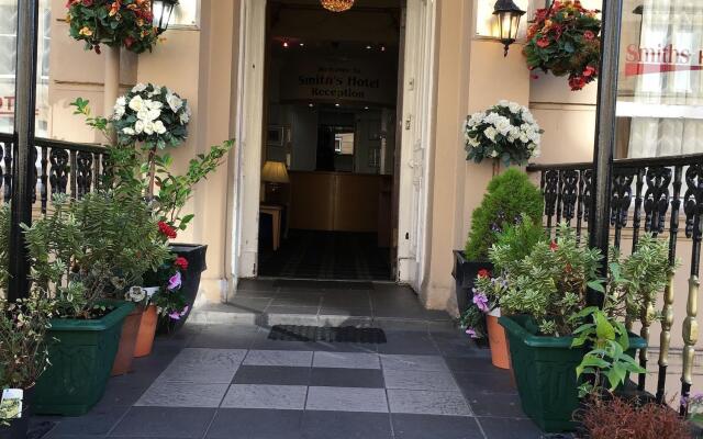 Smiths Hotel