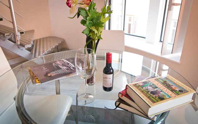 Malaga 102299 1 Bedroom Apartment by Mo Rentals