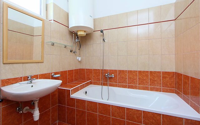 Holiday Home Balaton H442