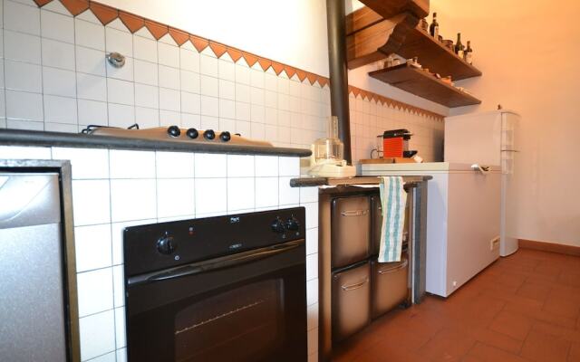 Charming Villa in Tuscany With Swimming Pool