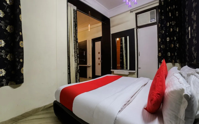 Capital O 37274 The Royal Palace