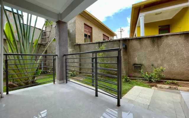 Charming 2-bed Apartment in Kigali