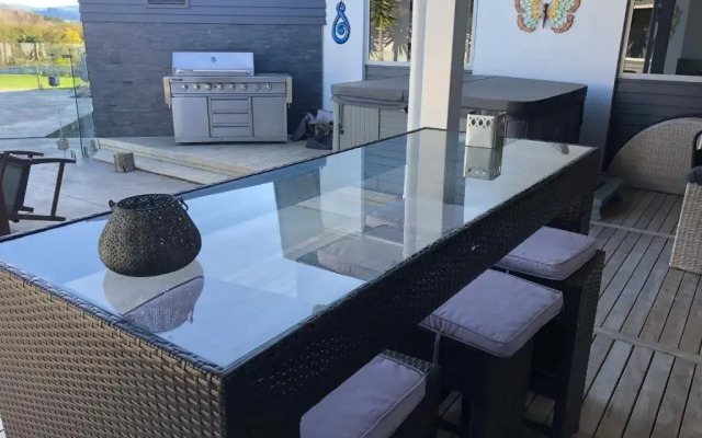 Wilsons Retreat - Hosts On-site