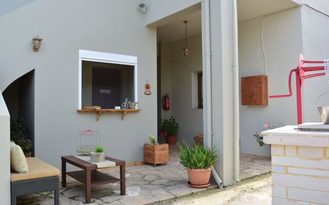 Elianthos Villa