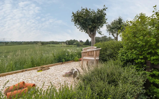 3 Valley View Lodges