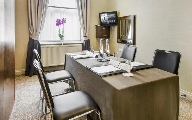 Gem Langham Court Hotel