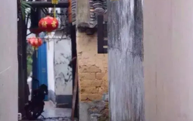 Left-hand hostel in Xichong,shenzhen