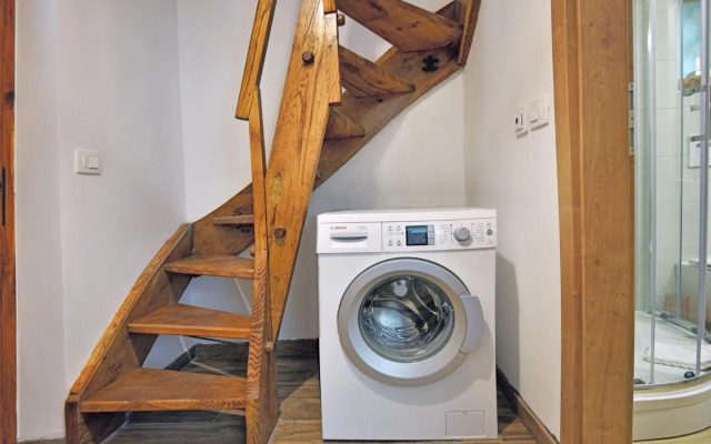 Sweet Stay Forest House