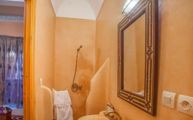 "room in Guest Room - Riad Lakouas-benjoin Room"