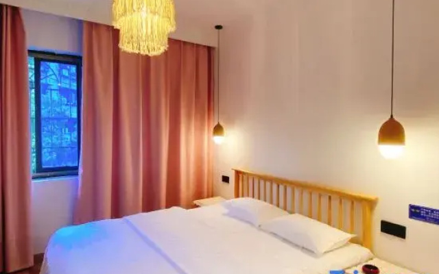 Xiangtan Huaxia Hotel
