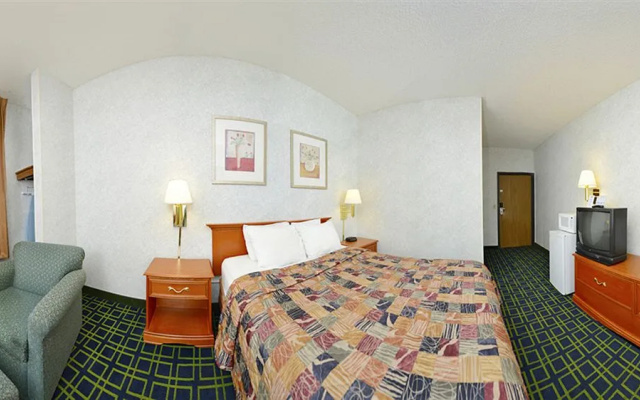 Days Inn Topeka