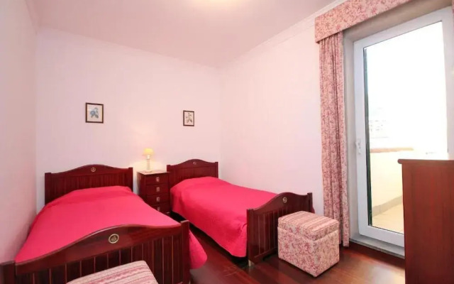 Old Town Apartment Sea View