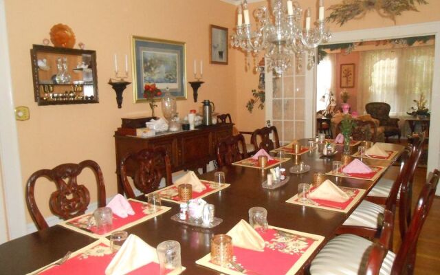 Magnolia Inn Bed & Breakfast