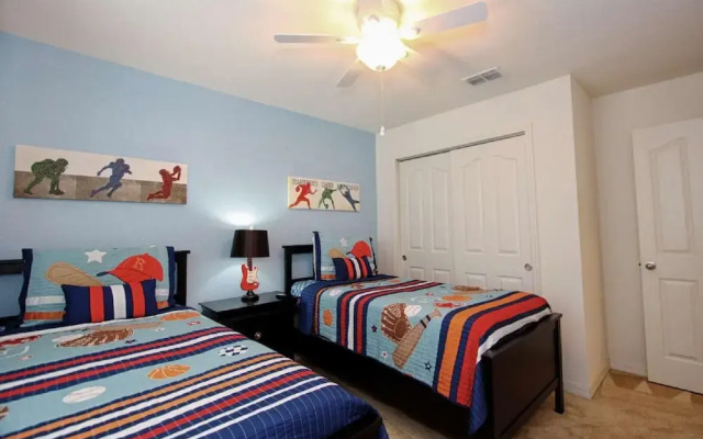 3207 Compass Bay